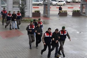 Kanlı doğum g&uuml;n&uuml; kutlamasıyla ilgili g&ouml;zaltına alınan 4 kişi serbest bırakıldı