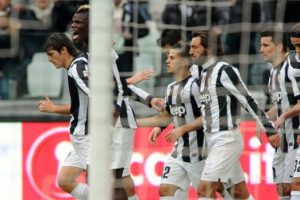 Juventus'un y&uuml;z&uuml; g&uuml;lm&uuml;yor