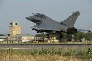 İngiltere Mali'ye u&ccedil;ak g&ouml;nderiyor
