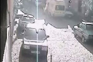Bir saniye sonra ortalık toz duman!