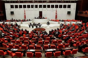 Vekillerin dokunulmazlık dosyaları Meclis'te