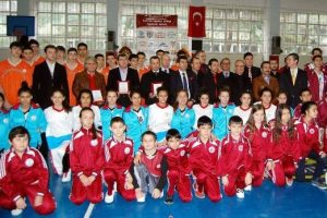 Bandırma basketbol kul&uuml;b&uuml; 2013 sezonunu t&ouml;renle a&ccedil;tı