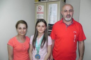 D&uuml;nya şampiyonu Neslihan yine T&uuml;rkiye şampiyonu
