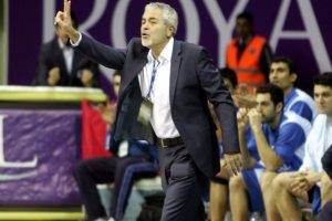 Anadolu Efes ilk yarıyı lider tamamladı