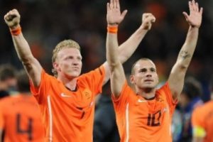 "Sneijder'le s&uuml;rekli konuşuyorum"