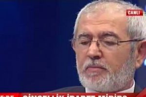 &Uuml;nl&uuml; İlahiyat&ccedil;ı h&uuml;ng&uuml;r h&uuml;ng&uuml;r ağladı!