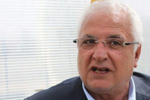 "Onursal başkanlığı isteyenler d&uuml;ş&uuml;ns&uuml;n"