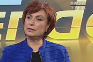 G&uuml;ldal Mumcu'dan Ceyhan Mumcu'ya yanıt
