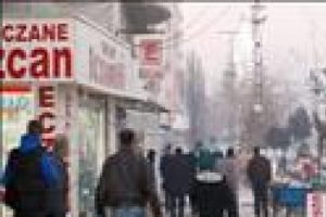 Elektrik telleri havai fişek gibi patladı