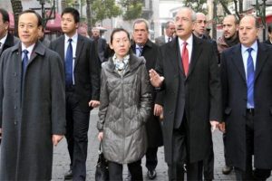 "Başbakan bıraksın bu kısır &ccedil;ekişmeleri"