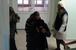 Hırsızlar sahte kimlikle yakalandı