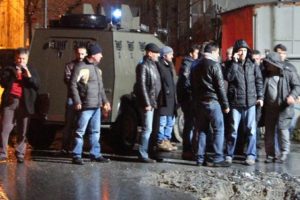 AK Parti'yi b&ouml;lmek i&ccedil;in 'seferberlik'