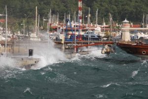 Marmaris'te şiddetli fırtına