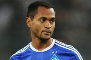 Schalke 04 Raphael'i kadrosuna kattı!