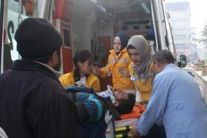 Tamir i&ccedil;in &ccedil;ıktığı &ccedil;atıdan d&uuml;şt&uuml;