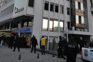 Eti Plaza'da &ccedil;ıkan yangın korkuttu