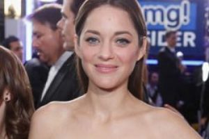 Marion Cotillard'a Hasty Pudding &ouml;d&uuml;l&uuml;