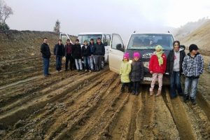 'Okul yolu, &ccedil;amur dolu'
