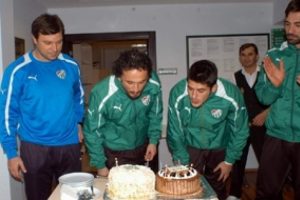 Tuncay ve Sercan'a s&uuml;rpriz doğum g&uuml;n&uuml; kutlaması