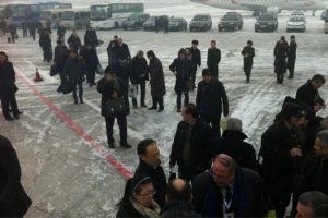 CHP'nin alışveriş &ccedil;ılgınlığı