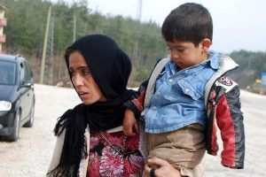 K&ouml;yleri bombalanan Suriyeli T&uuml;rkmenlerin dramı
