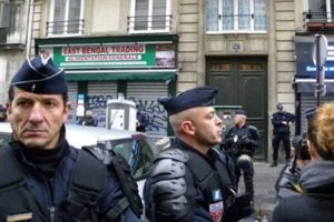 Paris suikastında ilk g&ouml;zaltı