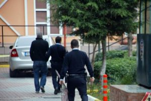 İstanbul'da otomatik t&uuml;fekle ava &ccedil;ıktı