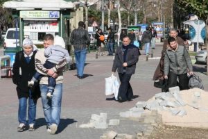 Lodos Bursa'da hayatı olumsuz etkiliyor