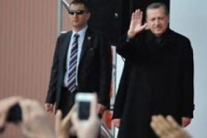 Başbakan'dan atama isteyen &ouml;ğretmene cevap: O oy senin olsun