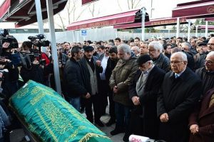 Metin Ka&ccedil;an son yolculuğuna uğurlandı