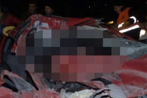 &Uuml;nl&uuml;lerin gitaristinin feci sonu