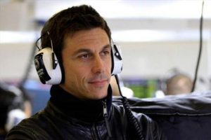 Williams'tan Mercedes'e