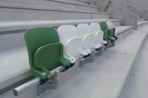 Timsah Arena'nın koltukları takılıyor