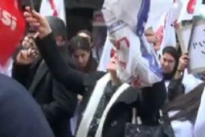 İskenderun limanında Patriot protestosu