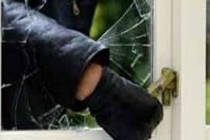 Aynı işhanındaki 9 b&uuml;roya hırsız girdi