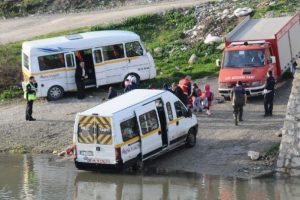 Minik &ouml;ğrencilerin dehşet dolu dakikaları