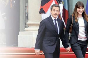 Sarkozy Paris'ten Londra'ya ka&ccedil;ıyor!