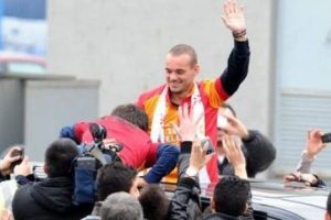 "Galatasaray Liverpool'dan b&uuml;y&uuml;k"