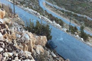 Sınırda asker i&ccedil;in 131 kilometre beton yol