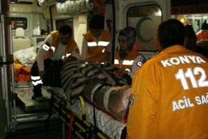 İş&ccedil;i servisi kaza yaptı: 12 yaralı
