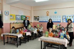 Milli Eğitim'den zayıfı olan &ouml;ğrencilere şiddet uygulamayın &ccedil;ağrısı