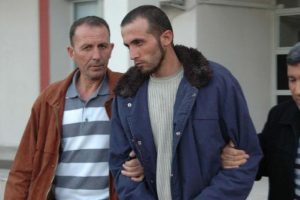 Eski sevgilisini &ouml;ld&uuml;ren koca tutuklandı