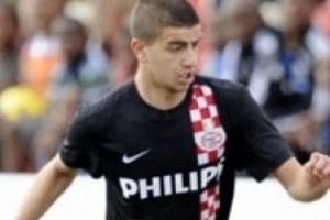 Fenerbah&ccedil;e'ye PSV'den Burak geldi