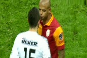 Melo t&uuml;k&uuml;rd&uuml; kırmızı g&ouml;rd&uuml;
