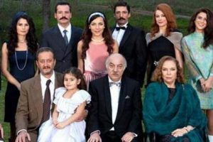 Tozlu Yollar'ın &ccedil;iftlik evi &ccedil;&ouml;kt&uuml;