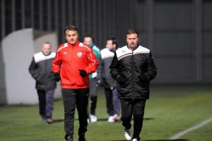 Bursaspor Ersel Uzgur'a teslim edildi