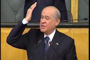 Bah&ccedil;eli'den zehir zemberek a&ccedil;ıklamalar