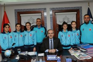 B&uuml;y&uuml;kşehir'in atletleri İspanya'ya gidiyor