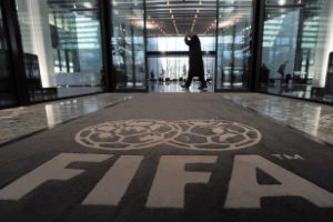 FIFA'yı sarsacak r&uuml;şvet iddiası