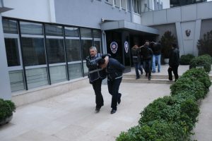 Telefon dolandırıcılarına eş zamanlı operasyon
